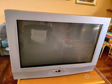 TELEVISORE TUBO CAT.  LOEWE AVENTOS 32'