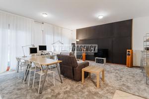 BILOCALE DI AMPIA METRATURA