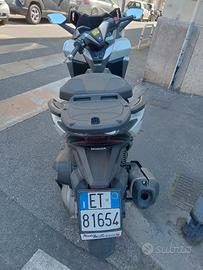 Honda Forza 300