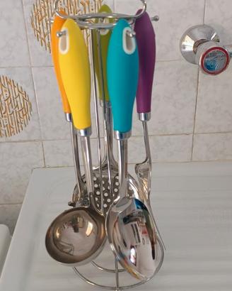 Set mestoli AMC manico colorato