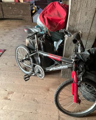 BMX bicicletta