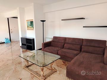 Quadrivano arredato Zona centrale