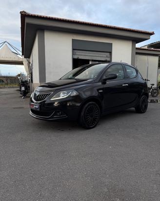 Lancia Ypsilon 1.0 FireFly 5 porte S&S Hybrid Ecoc