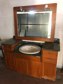 Mobile da bagno con marmo