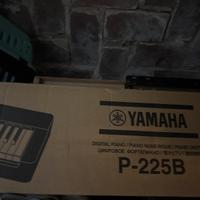 Tastiera Yamaha P 225 B