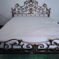 Letto matrimoniale in ottone Lipparini