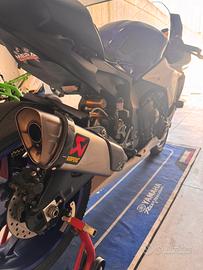 R1 pronto pista