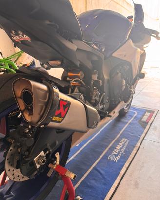 R1 pronto pista