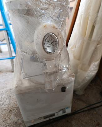 erogatore crème fredde granismart 