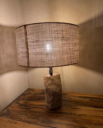 Lampada in pietra d’istria