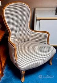 Poltroncina bassa stile Luigi XV