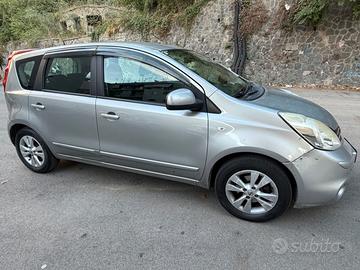 Auto Nissan Note