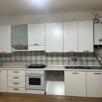 Cucina completa di elettrodomestici