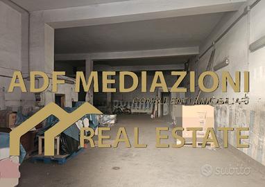 Magazzino/Deposito o Per Attività Commerciale