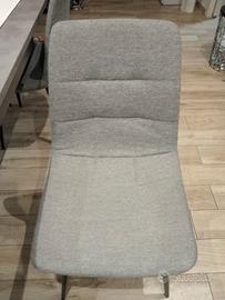 Sedie grigio imbottite