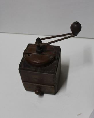 Antico macinino da caffè colore marrone