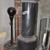 Base Fitness Boxing Nero e Punching Ball Carnelli