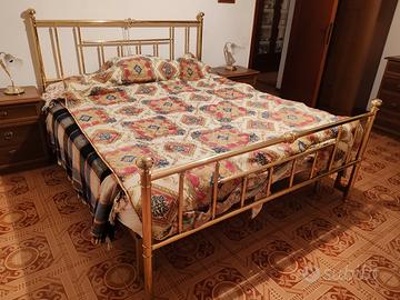 Letto in ottone 