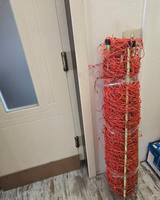 Rete elettrificata per pecore.