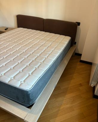 Letto matrimoniale e materasso
