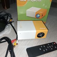 Mini proiettore LED PVO