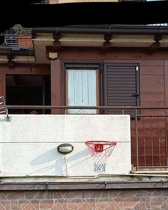 Tettoia in legno 