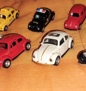 Modellini di automobili d'epoca