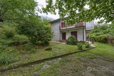 Appartamento di 125 m² con 5 locali a Vaglia