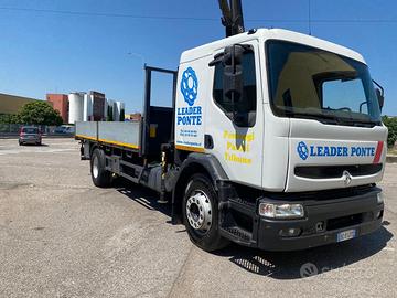 Renault Trucks premium 320 con disco e gru amco ve