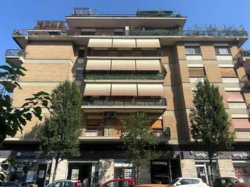 Appartamento di 120 m² con 4 locali a Roma