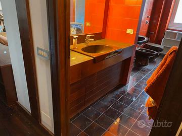 Mobili bagno in legno su misura