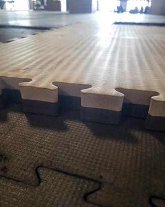 Tatami mattonelle ad incastro