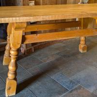 3 tavoli in legno massiccio