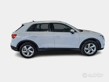 AUDI Q3 35 TDI S tronic Business Advanced