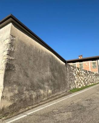 Villa di 250 m² con 5 locali a Montecchia di Crosa
