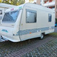 Roulotte Adria 390 db