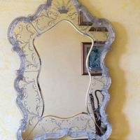 specchio in vetro di Murano