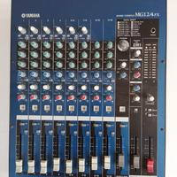 Mixer Yamaha MG12/4 FX 12 canali con riverbero