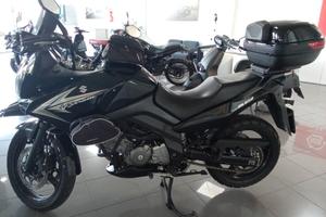 Suzuki V Strom DL 650 Con Bauletto