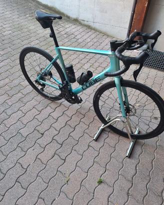 Bici  Cube Attain  Giugno 2024 cambio elettronico