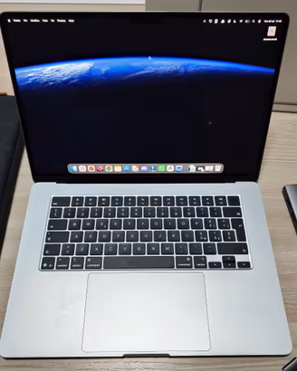 Apple MacBook Air 15" M4 - IN GARANZIA