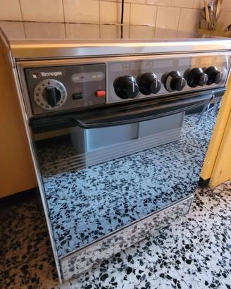 Cucina a gas Tecnogas 4 fuochi con forno usata