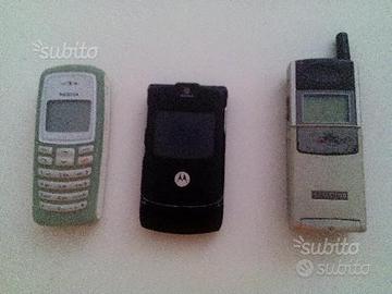 Cellulari anni 90 da risistemare
