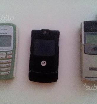 Cellulari anni 90 da risistemare