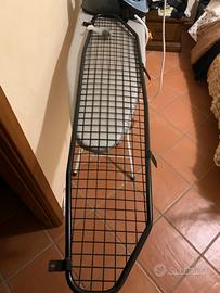 Barriera per cane in auto