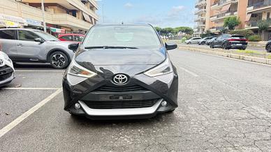 Toyota Aygo Connect 1.0 VVT-i 72 CV 5 porte x-play