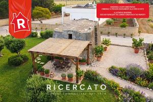 Pajara salentina con uliveto rurale a pochi minuti