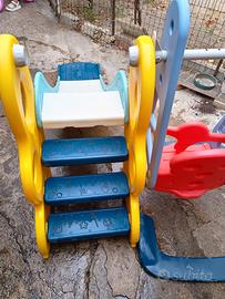 scivolo con altalena 