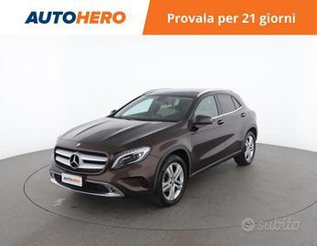 MERCEDES-BENZ GLA 200 GW26956