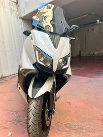 Yamaha Tmax 530